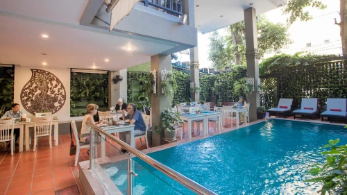 King Grand Boutique Hotel