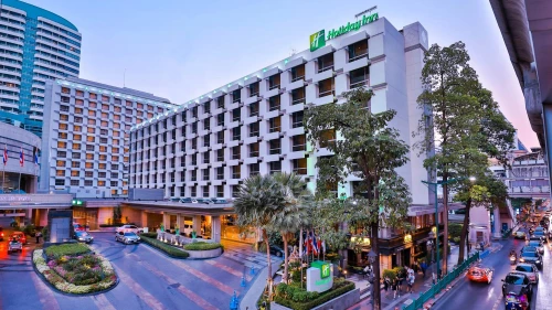 Holiday Inn Bangkok by IHG