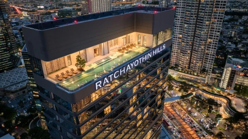 The Quarter Ratchayothin by UHG