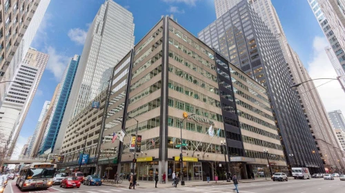 La Quinta Inn & Suites by Wyndham Chicago Downtown